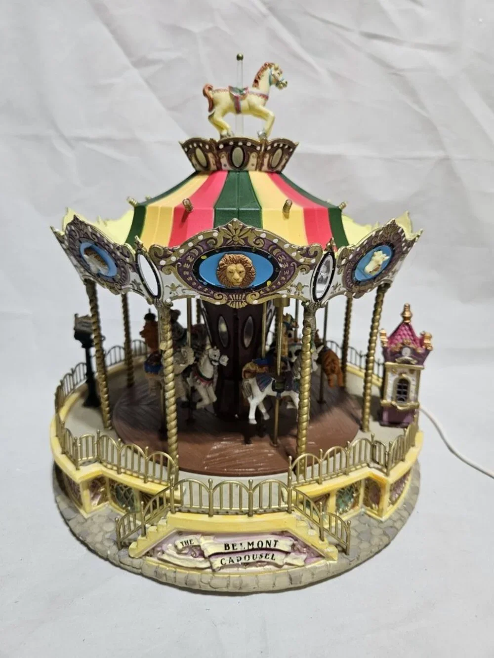 Lemax Belmont Carousel 44171 Village Collection Animated Lighted Musical WORKS